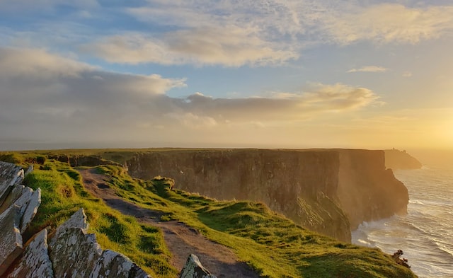 Irlanda: nuove regole sui servizi digitali