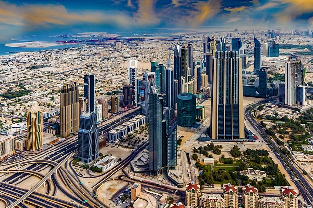 Emirati Arabi Uniti: Allentamento delle restrizioni agli investimenti diretti esteri
