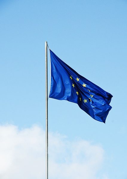 Unione Europea: Anticipa il lancio del programma elettronico di esenzione dal visto al 2025