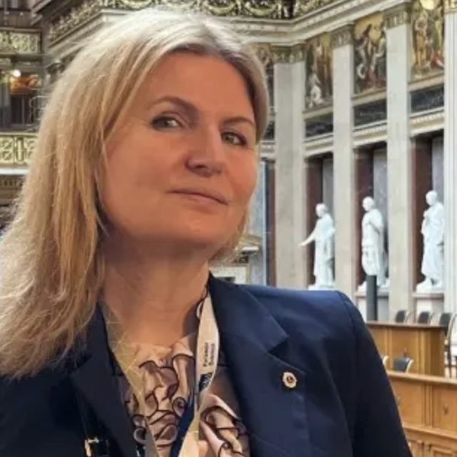 Artana Dauti